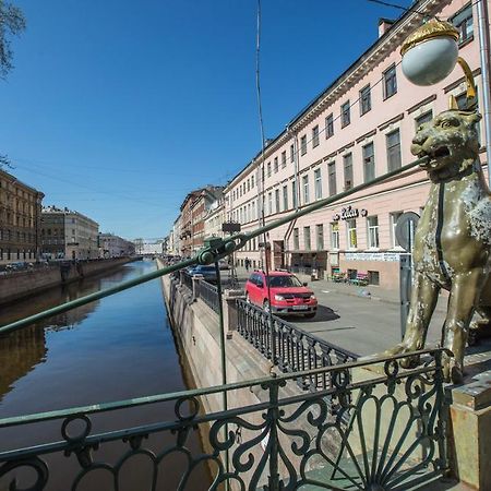 Apartment Near Bank Bridge Sankt Petersburg Exterior foto